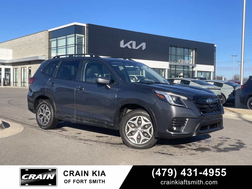 2024 Subaru Forester Premium Crossover AWD