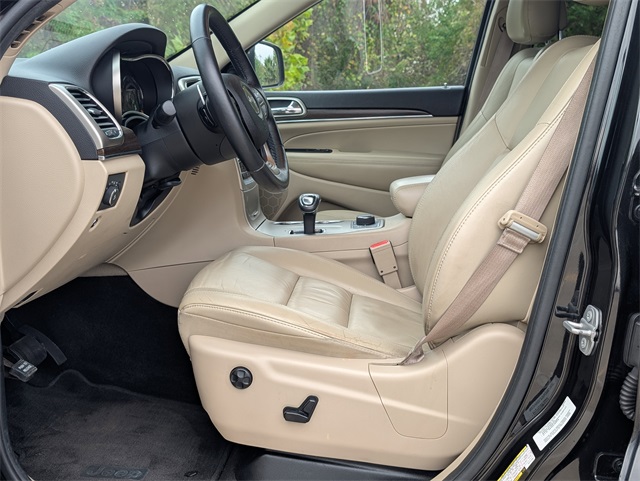 2015 Jeep Grand Cherokee Limited Black at DeMontrond Auto Country