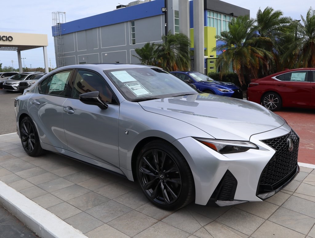 Thumbnail: 2025 Lexus IS - 3