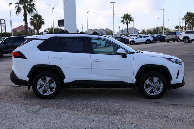 2025 Toyota RAV4 XLE - 3