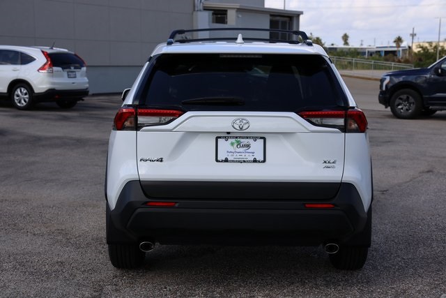2025 Toyota RAV4 XLE - 6