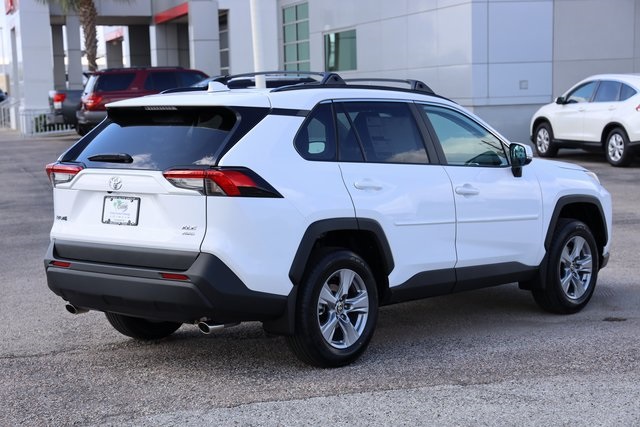 2025 Toyota RAV4 XLE - 7