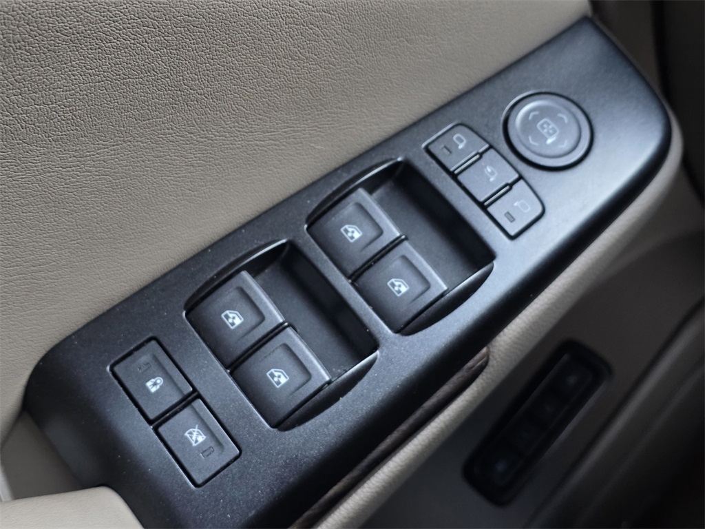 2019 GMC Yukon SLT White at Classic Elite Chevrolet Sugar Land