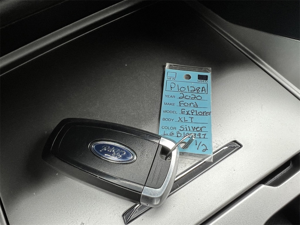 2020 Ford Explorer XLT AWD