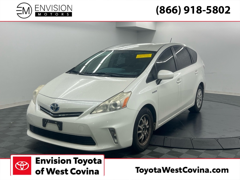 2013 Toyota Prius v Three FWD