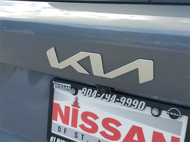 2025 Kia Sorento LX photo 8