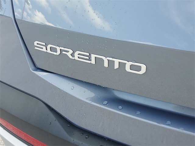 2025 Kia Sorento LX photo 9
