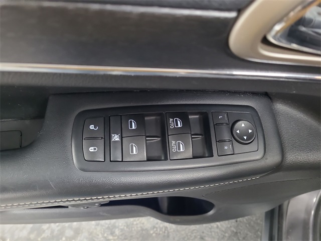 2015 – Jeep – Grand Cherokee