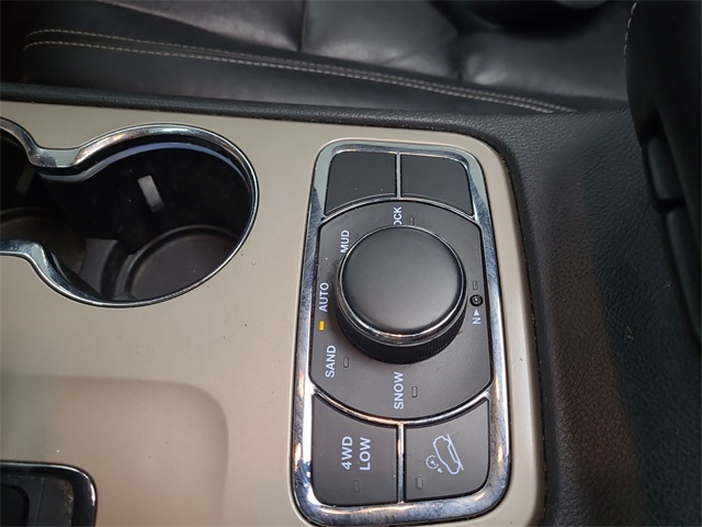 2015 – Jeep – Grand Cherokee