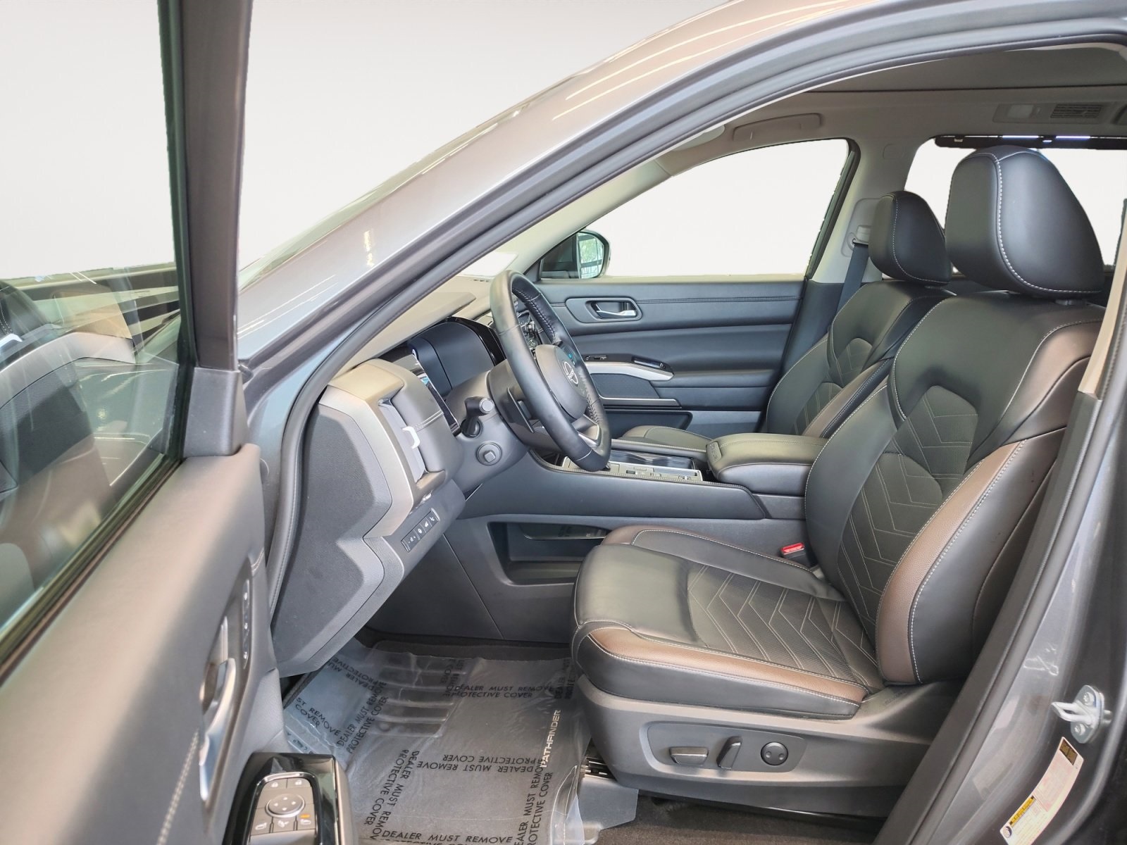 Used Car 2024 Nissan Pathfinder  Platinum For Sale Under $40,000 In San Antonio, Texas