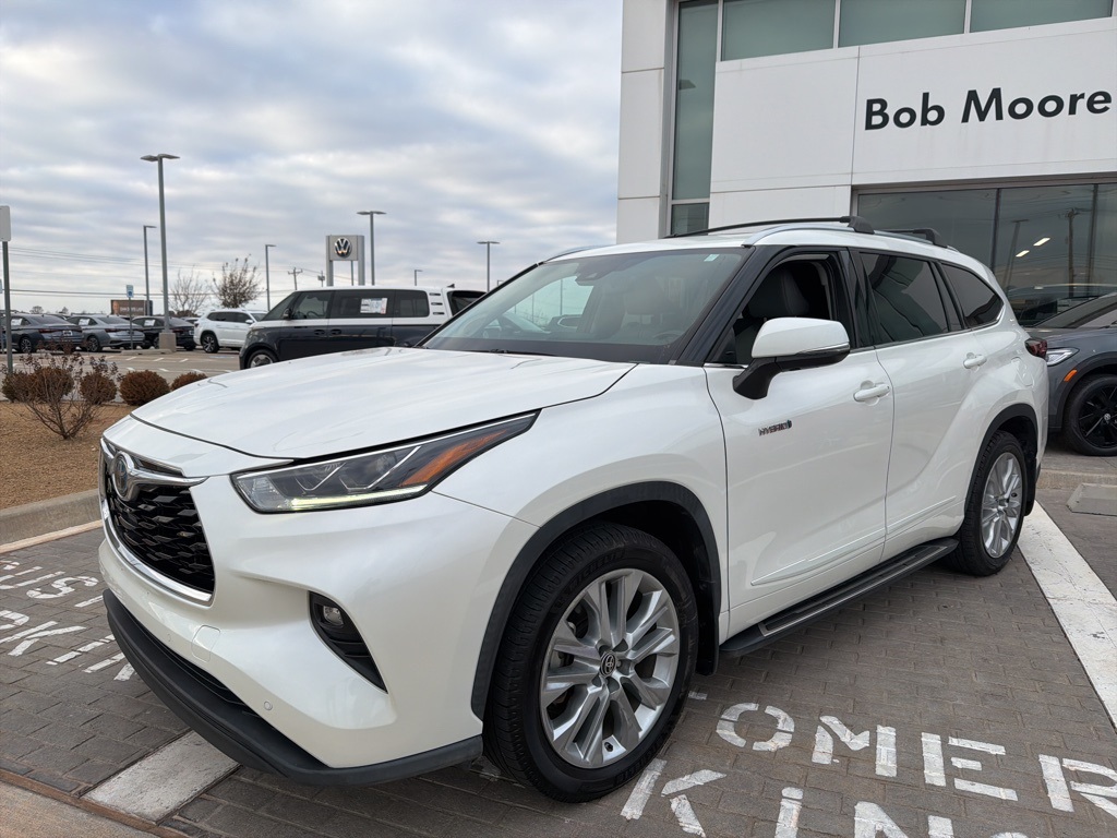 2021 Toyota Highlander Hybrid Limited FWD