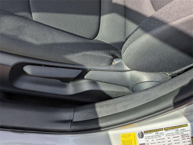 2022 Toyota Corolla LE Silver at Davis Toyota of Orangeburg