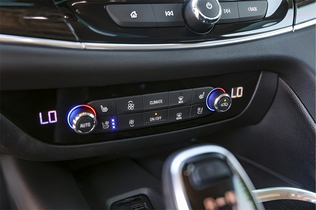 Used Car 2020 Buick Enclave  Avenir For Sale Under $30,000 In Austin, Texas