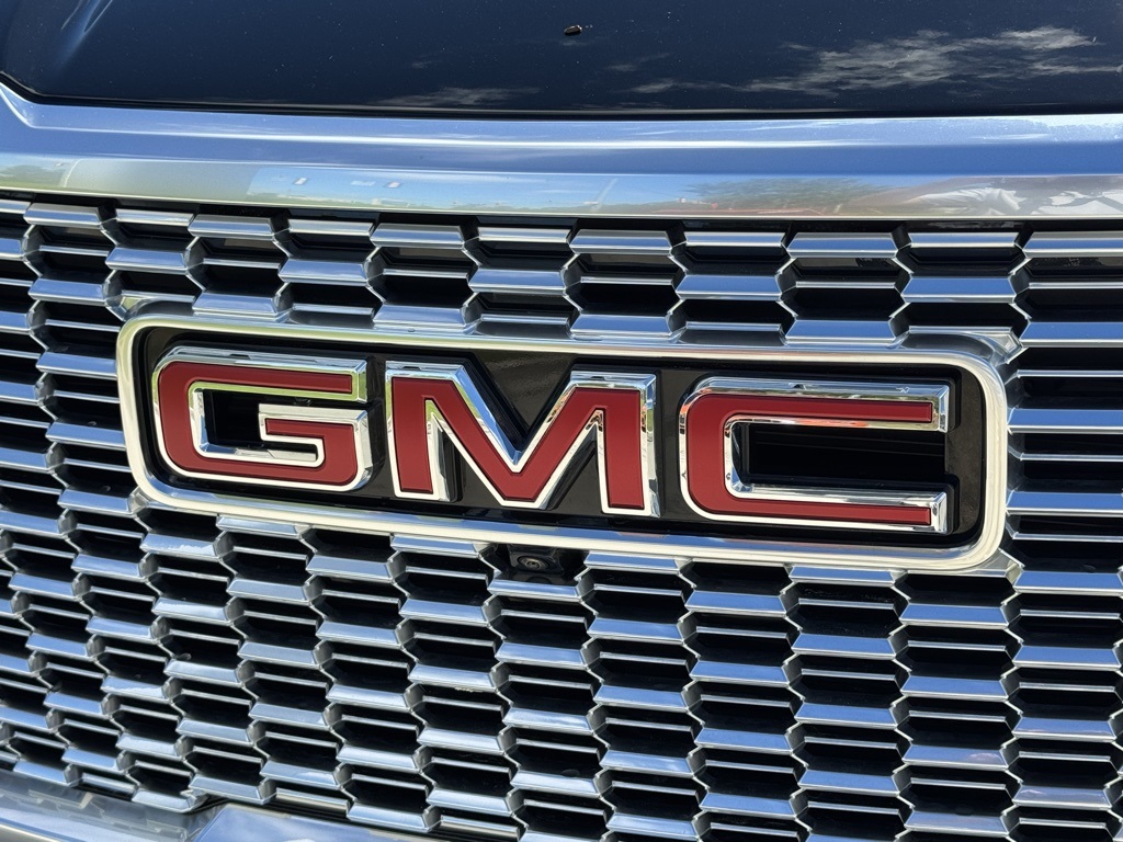 2024 Gmc Yukon Denali photo 2