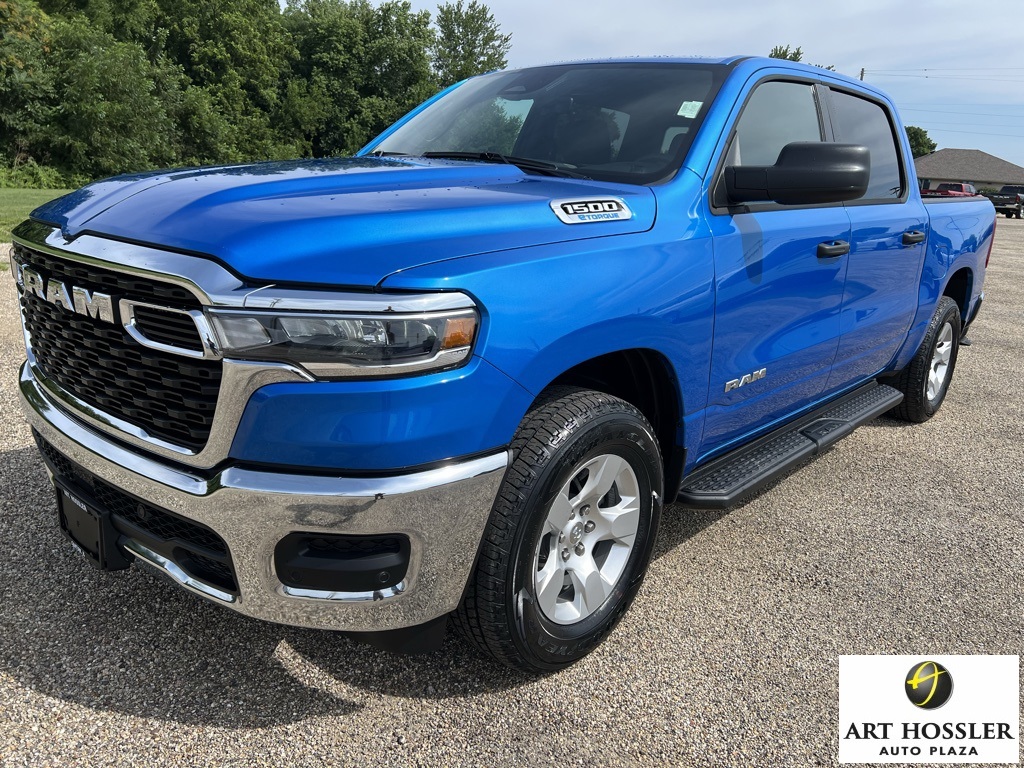 2025 RAM 1500 Tradesman Crew Cab 4WD