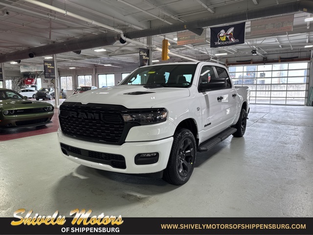 2026 RAM 1500 Express Crew Cab 4WD