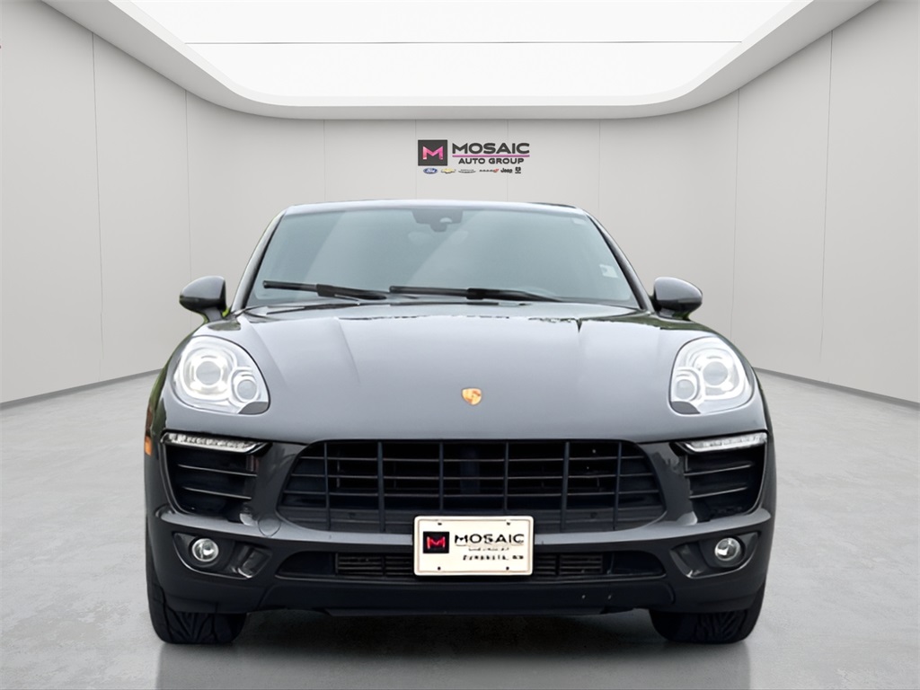 Used 2018 Porsche Macan Sport Edition with VIN WP1AA2A5XJLB13315 for sale in Zumbrota, Minnesota