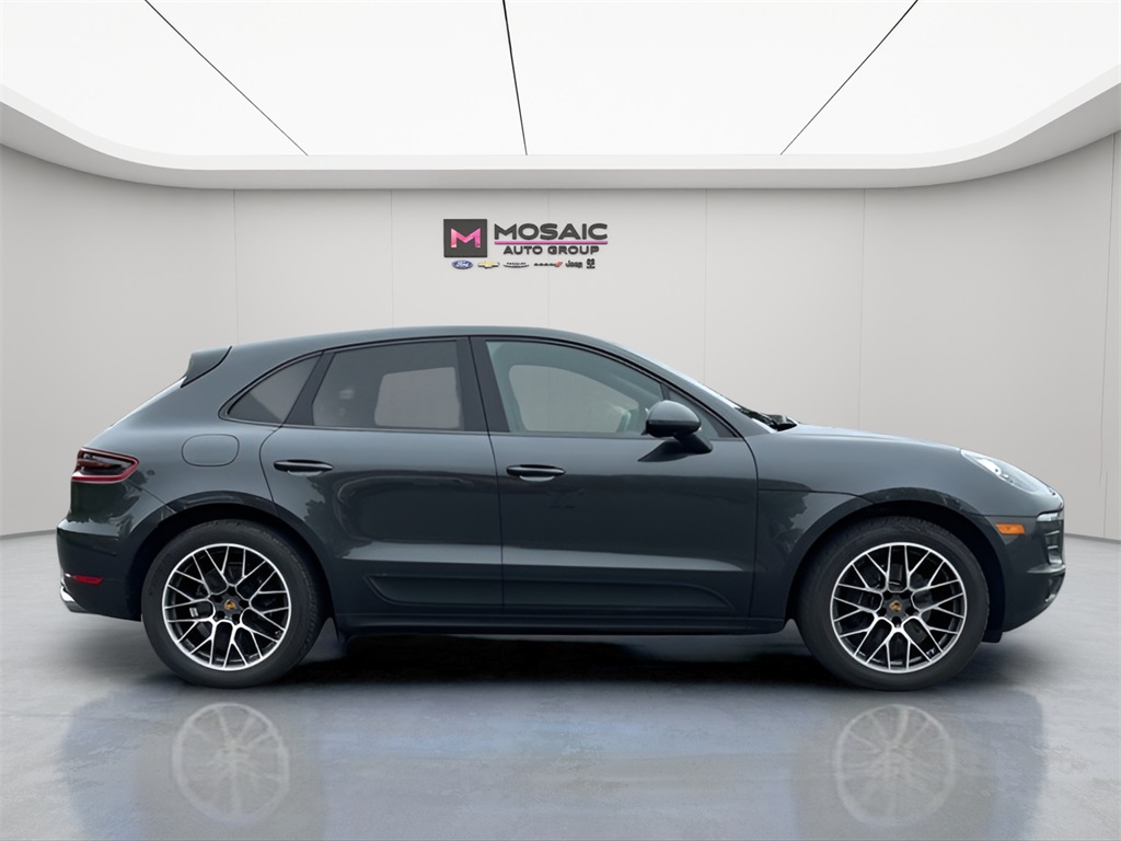 2018 Porsche Macan