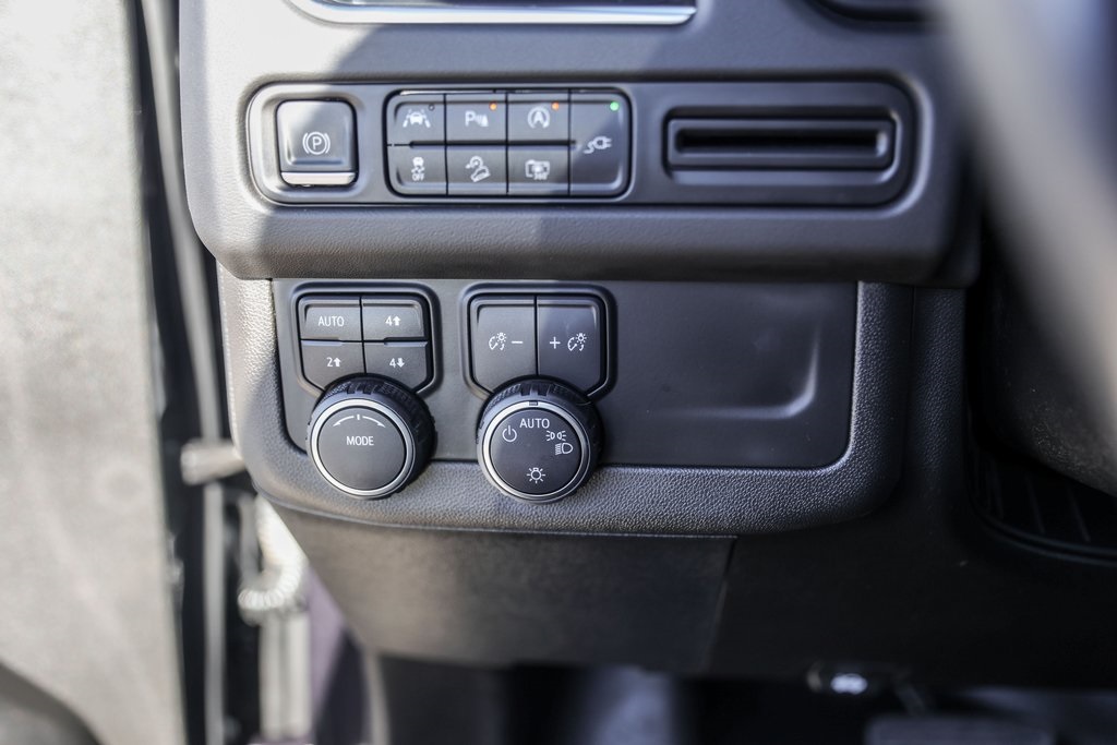 Used Car 2022 Chevrolet Suburban  Z71 For Sale Under $60,000 In Austin, Texas