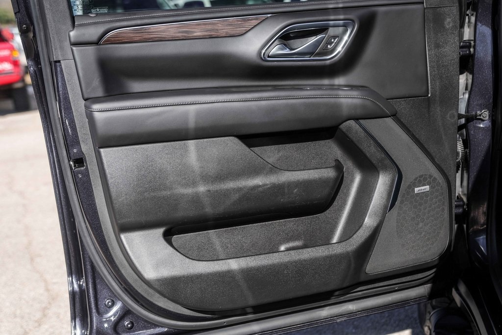 Used Car 2022 Chevrolet Suburban  Z71 For Sale Under $60,000 In Austin, Texas