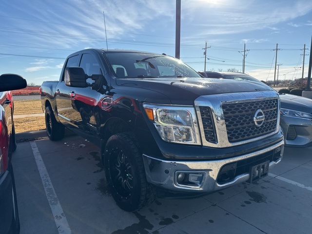 2017 Nissan Titan SV
