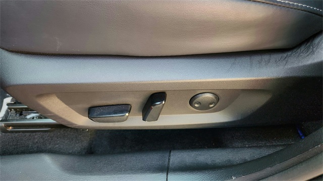 2024 Mitsubishi Outlander PHEV