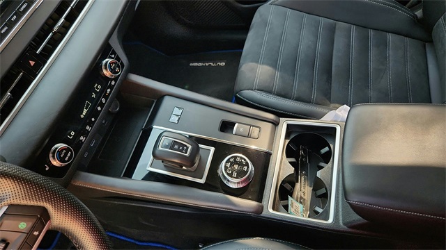 2024 Mitsubishi Outlander PHEV