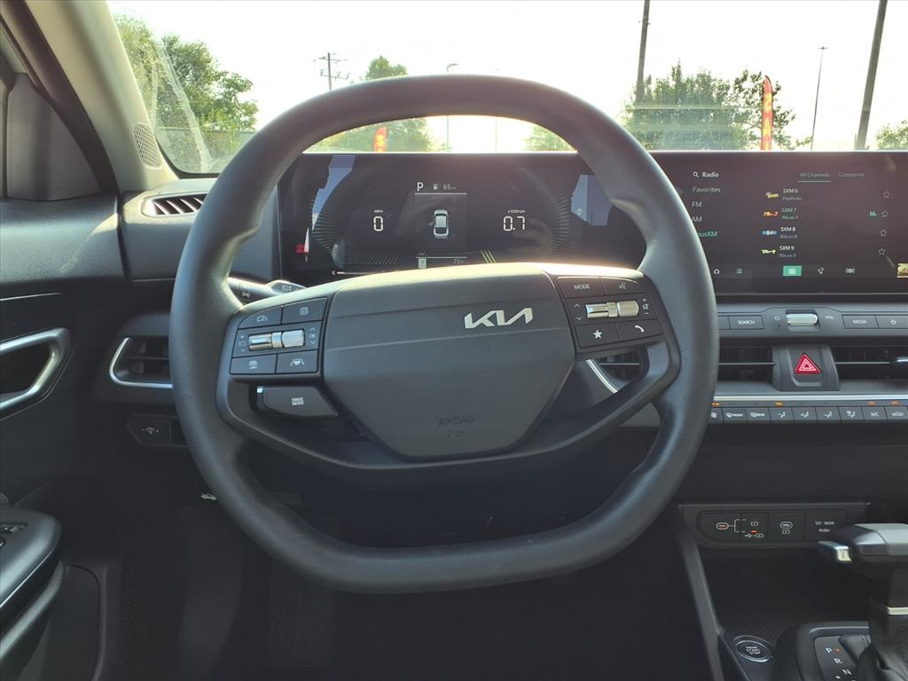 2025 Kia K4 LXS - 11