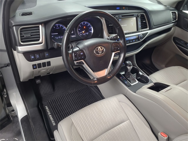 2018 – Toyota – Highlander