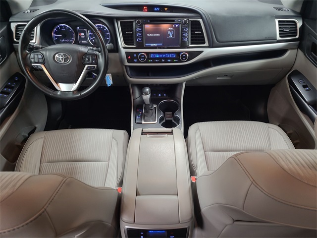 2018 – Toyota – Highlander