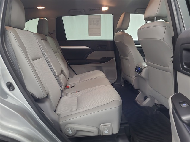2018 – Toyota – Highlander