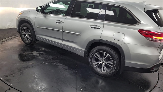 2018 – Toyota – Highlander