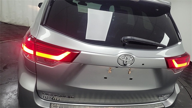 2018 – Toyota – Highlander