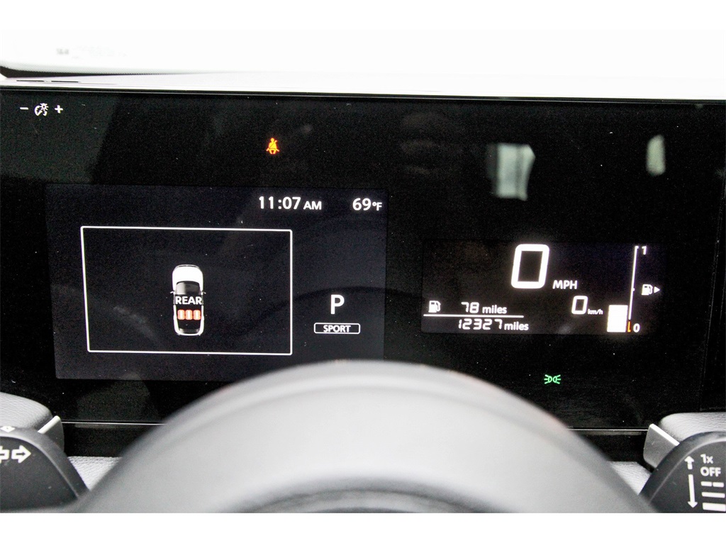 2025 Nissan Kicks S - 11