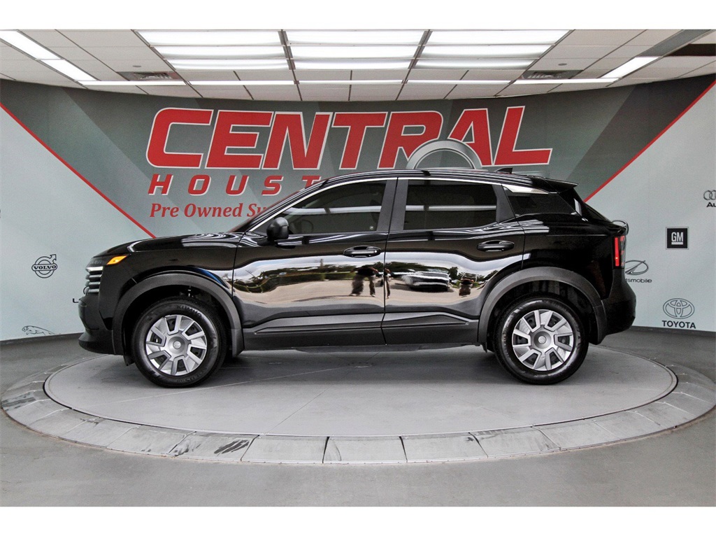 2025 Nissan Kicks S - 2