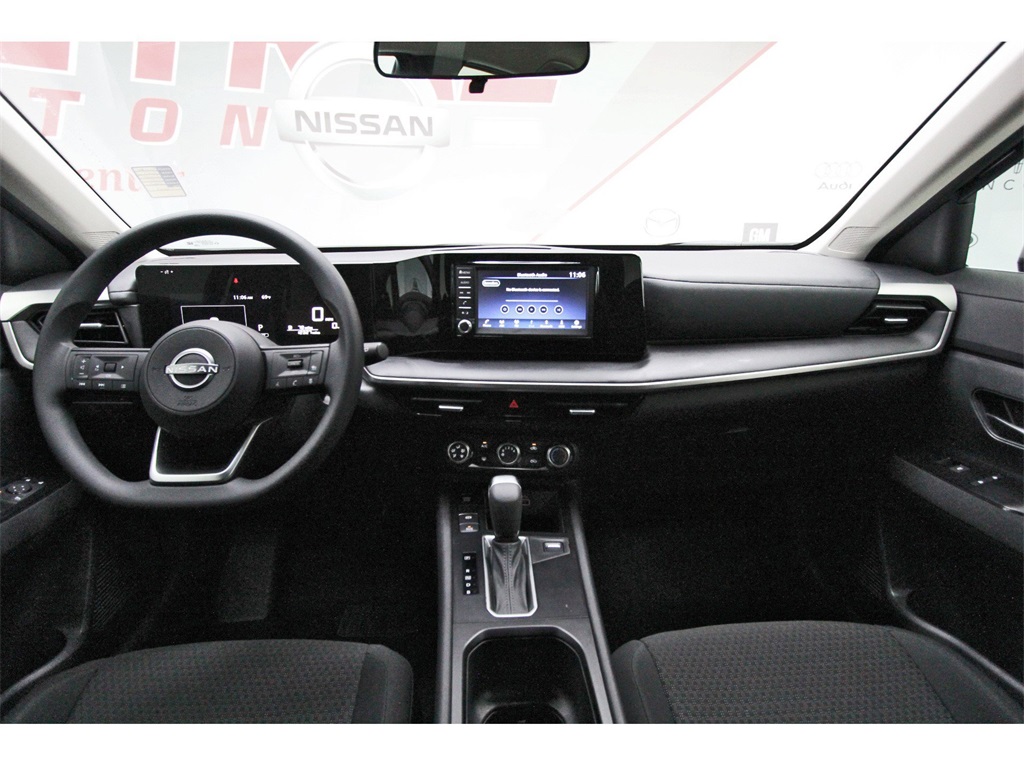 2025 Nissan Kicks S - 6