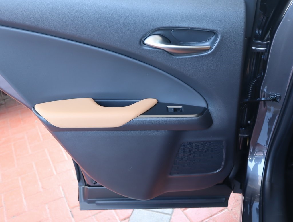 Thumbnail: 2025 Lexus UX - 30