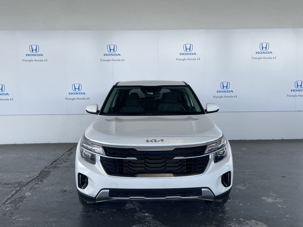 Thumbnail: 2024 Kia Seltos - 2