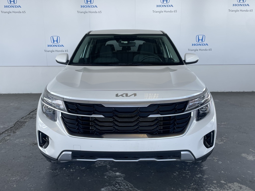 Thumbnail: 2024 Kia Seltos - 24