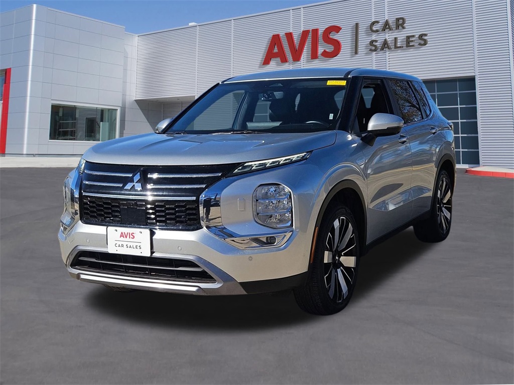 2025 Mitsubishi Outlander SE FWD