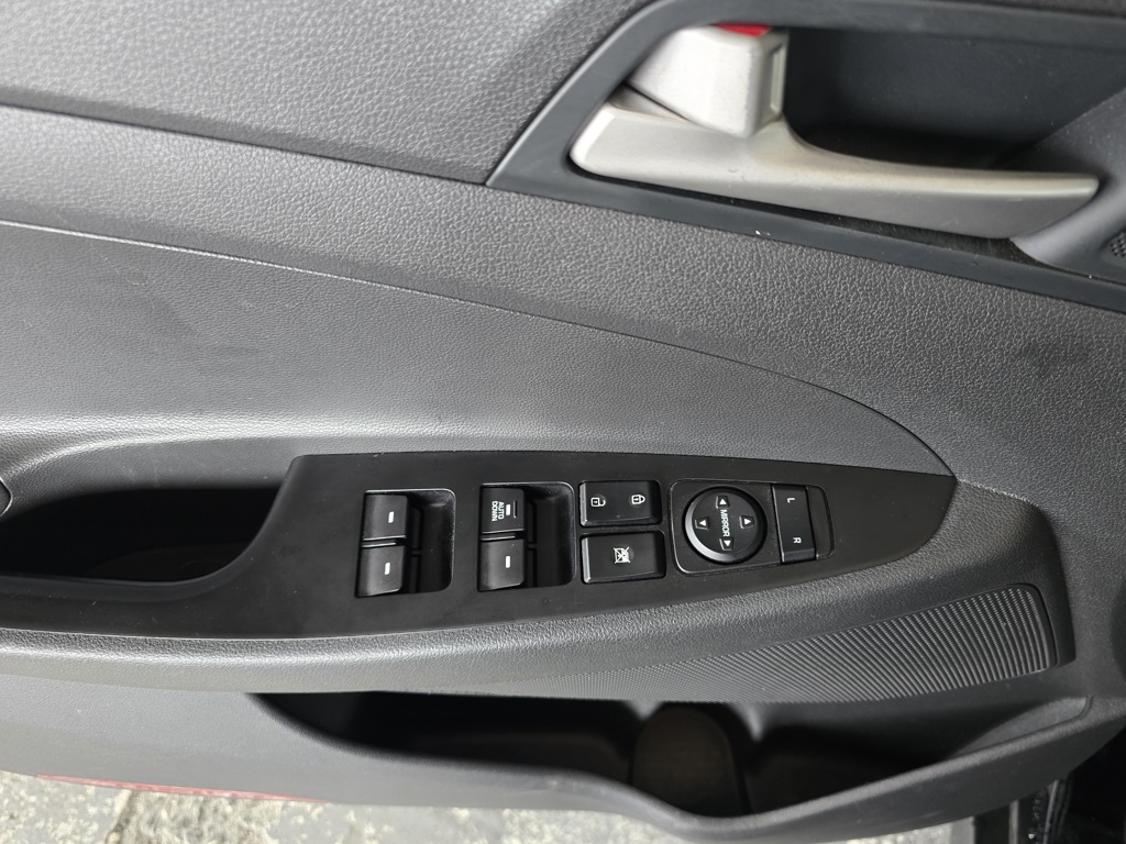 Thumbnail: 2021 Hyundai Tucson - 15