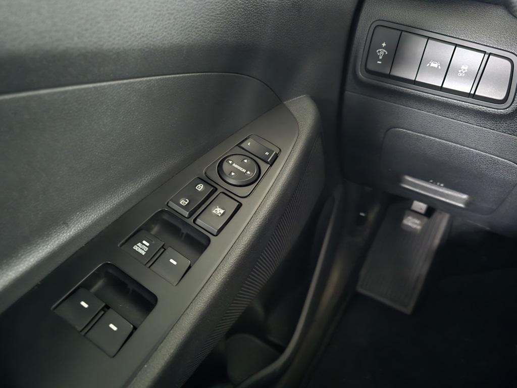 Thumbnail: 2021 Hyundai Tucson - 16