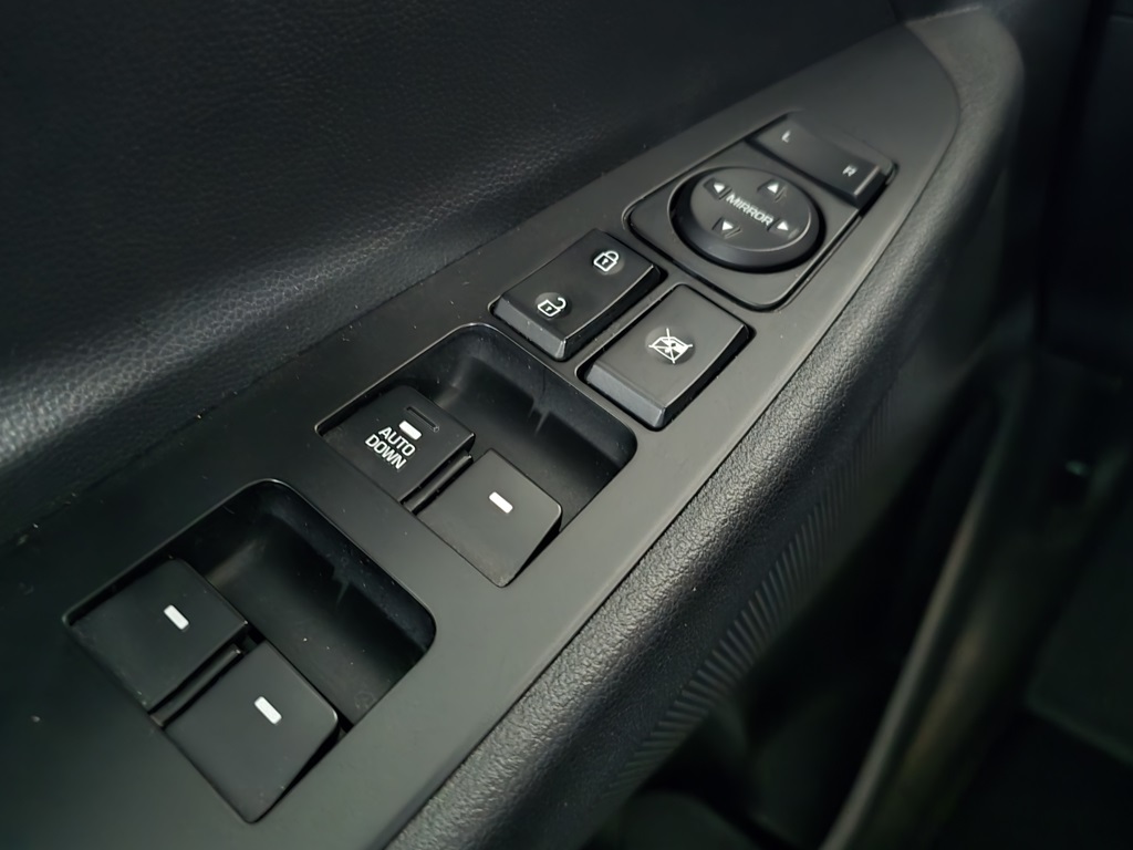 Thumbnail: 2021 Hyundai Tucson - 17