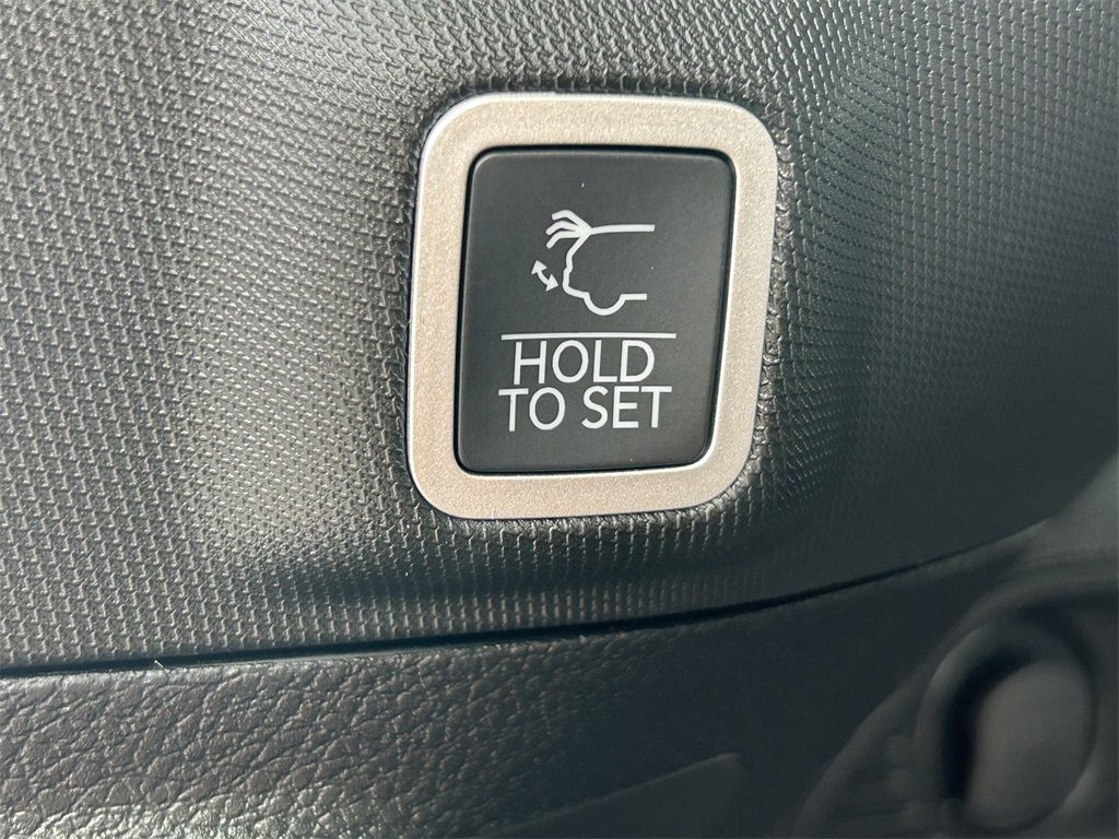 New Car 2025 Jeep Grand Cherokee  Altitude For Sale Under $40,000 In San Marcos, Texas