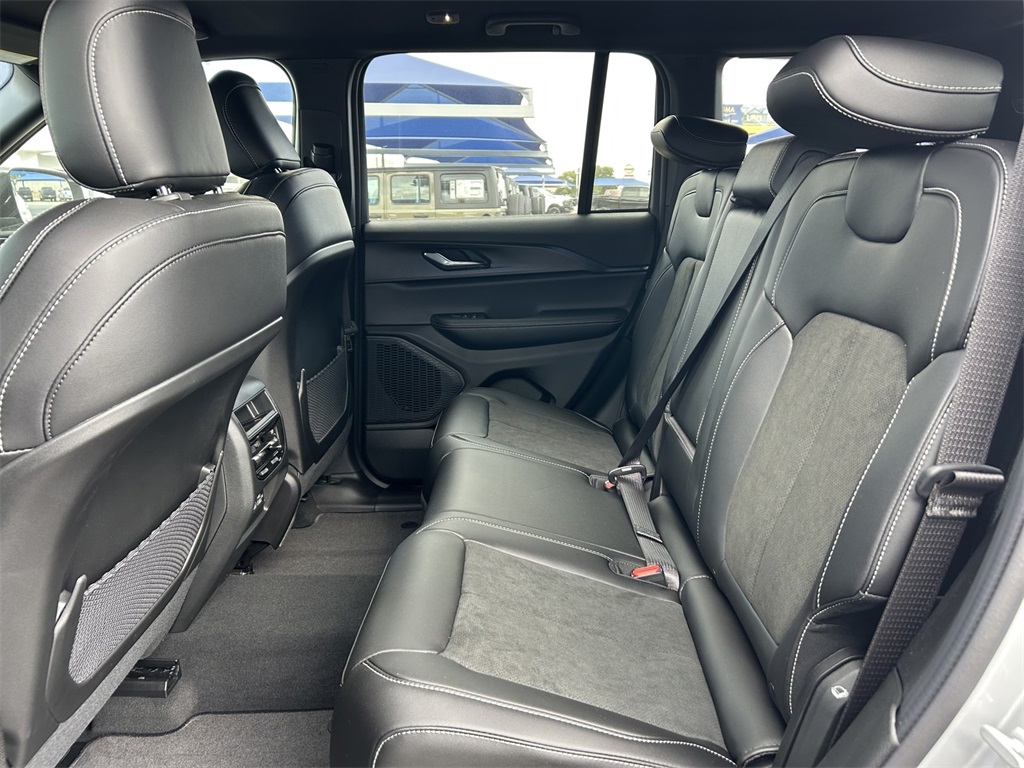 New Car 2025 Jeep Grand Cherokee  Altitude For Sale Under $40,000 In San Marcos, Texas