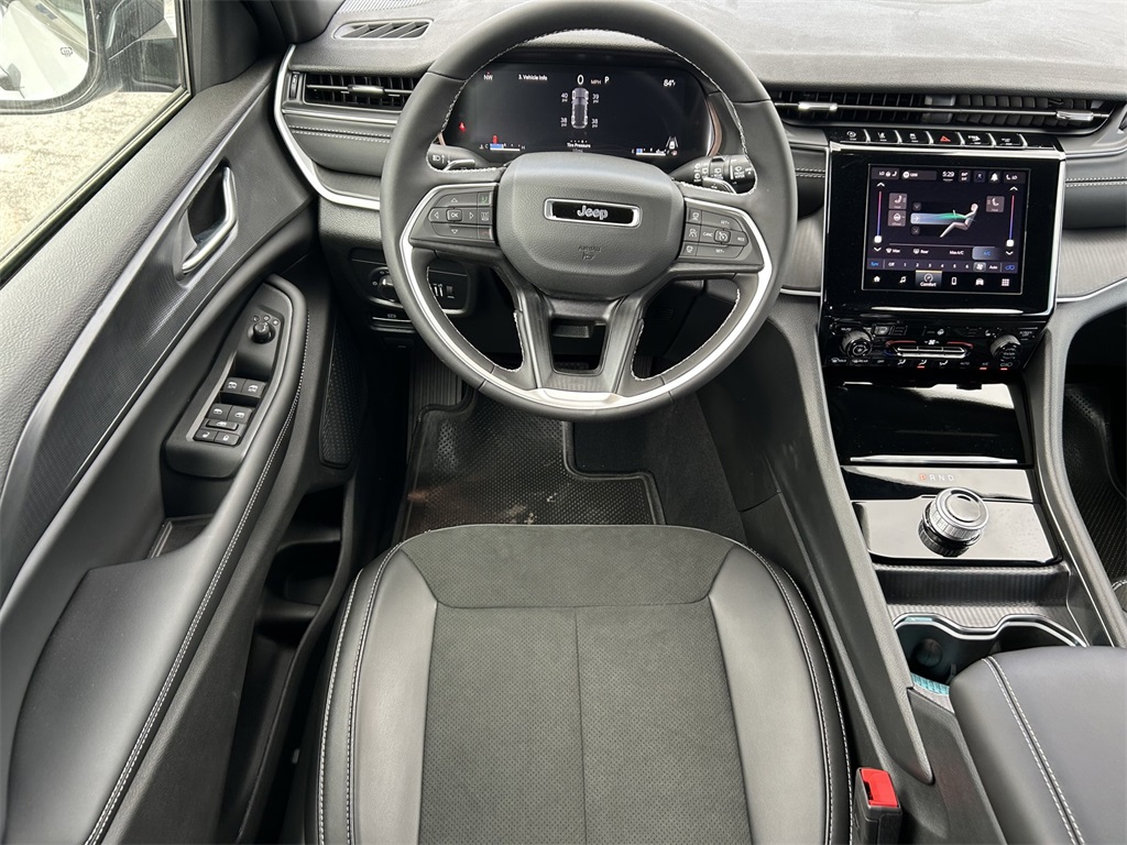 New Car 2025 Jeep Grand Cherokee  Altitude For Sale Under $40,000 In San Marcos, Texas