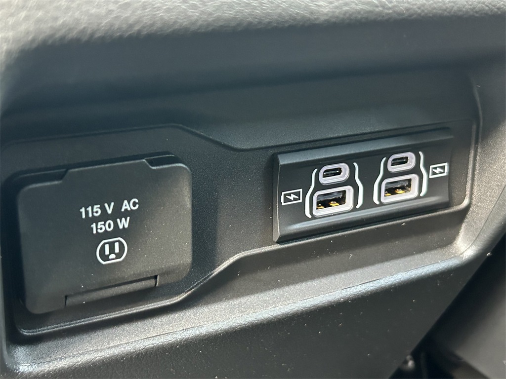 New Car 2025 Jeep Grand Cherokee  Altitude For Sale Under $40,000 In San Marcos, Texas