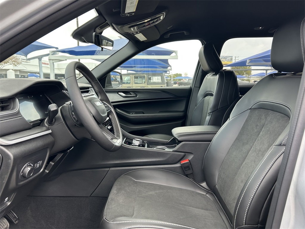 New Car 2025 Jeep Grand Cherokee  Altitude For Sale Under $40,000 In San Marcos, Texas