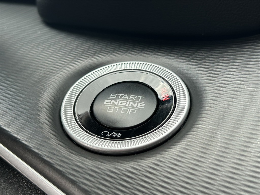 New Car 2025 Jeep Grand Cherokee  Altitude For Sale Under $40,000 In San Marcos, Texas