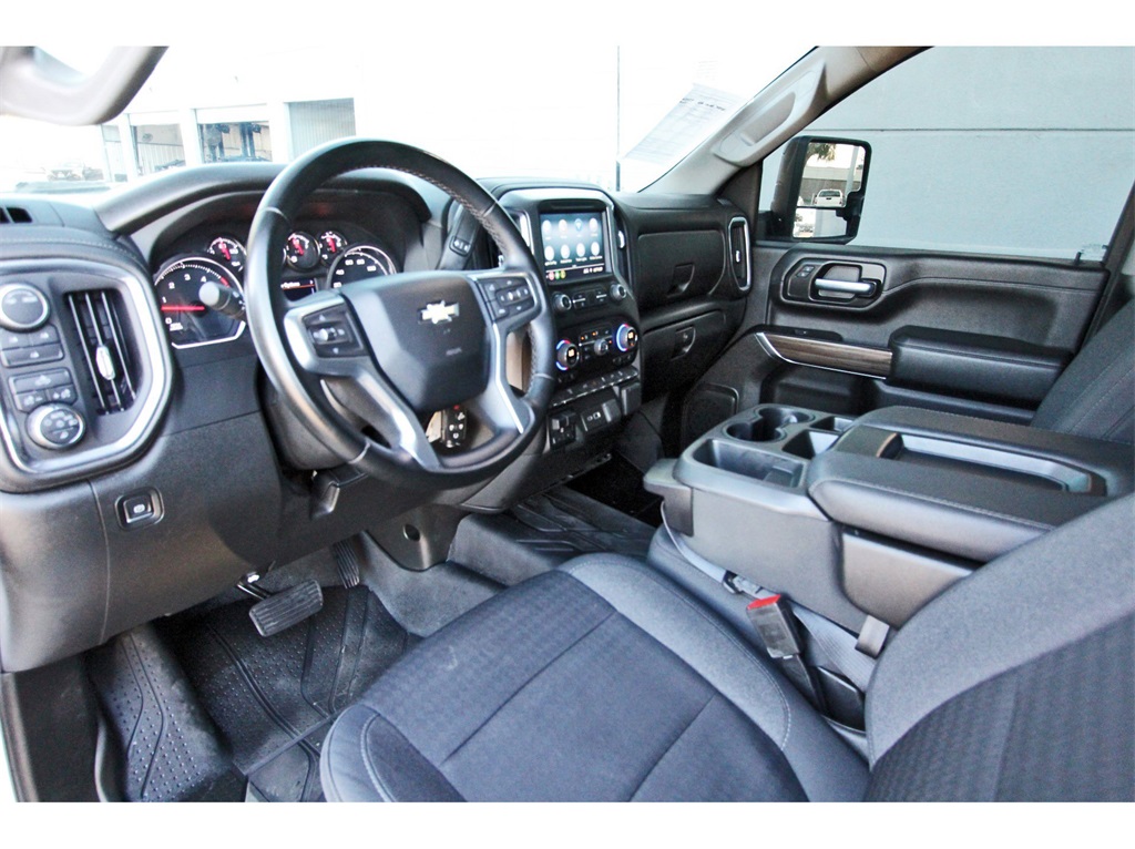 2023 Chevrolet Silverado 2500HD LT - 11